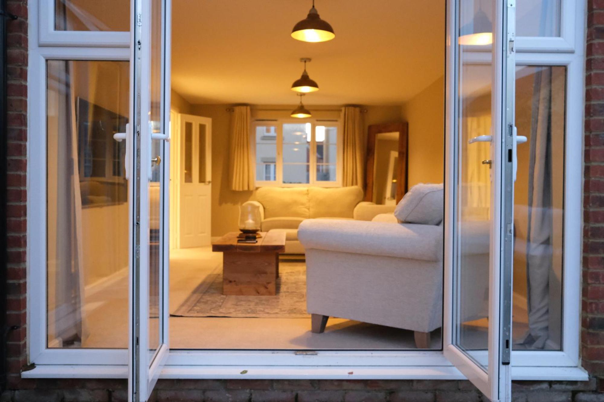 Luxury 6-Bedroom House 5 Minutes From Bicester Village Shopping Outlet Chesterton  Bagian luar foto