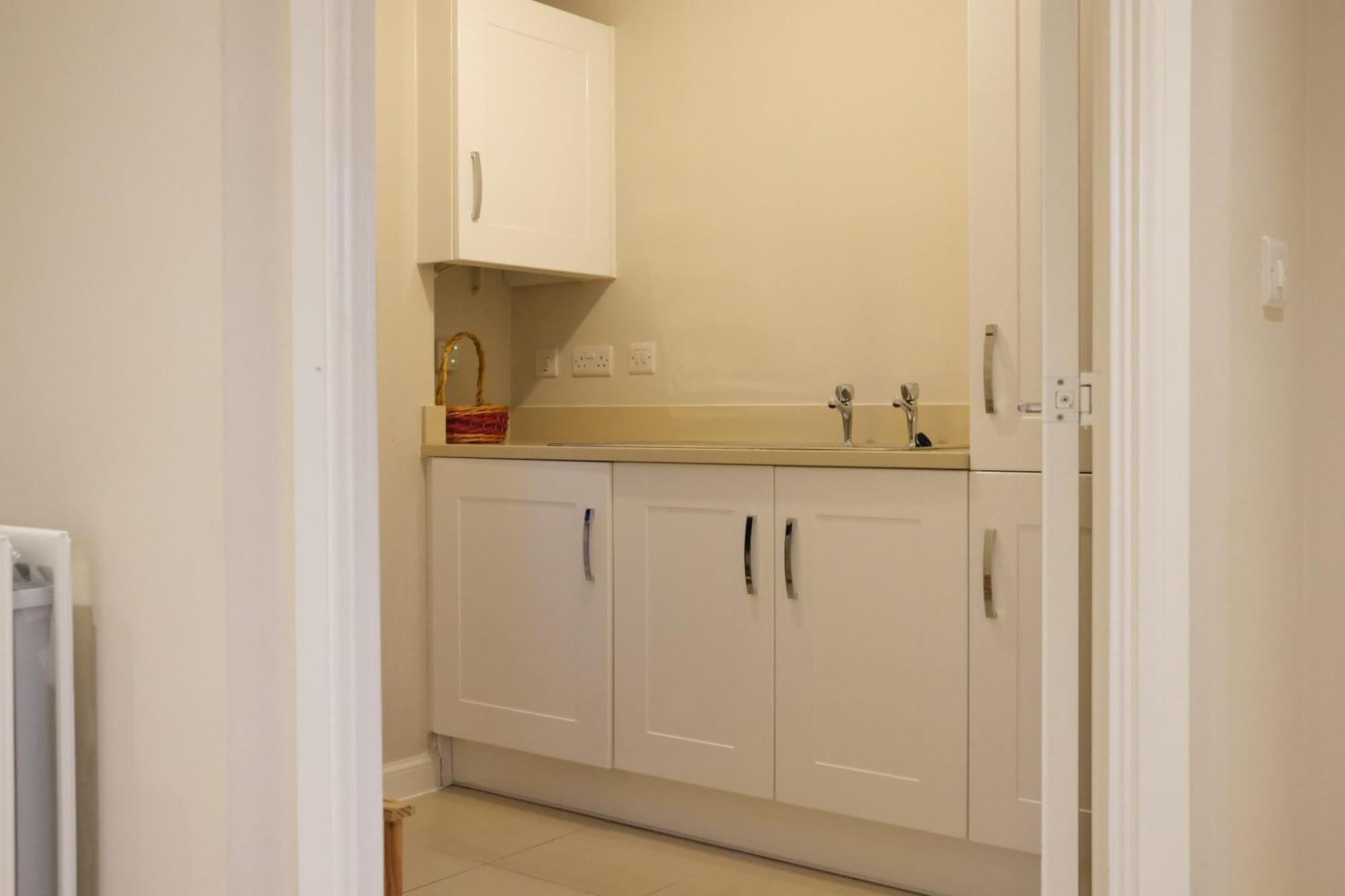 Luxury 6-Bedroom House 5 Minutes From Bicester Village Shopping Outlet Chesterton  Bagian luar foto